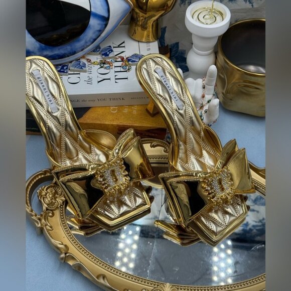 🆕 GIANNI BINI 🧿 NWOB Peeka Patent Gold Metallic Keyhole Ornament Sandal, Sz 7 - Picture 6 of 16